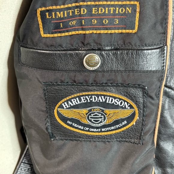 🚫SOLD🚫Harley Davidson 110th Anniversary Limited Edition Swarovski Leather Jacket - Picture 12 of 14
